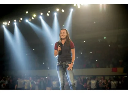 Martina Hingis Raises a Racquet at #VUAE15